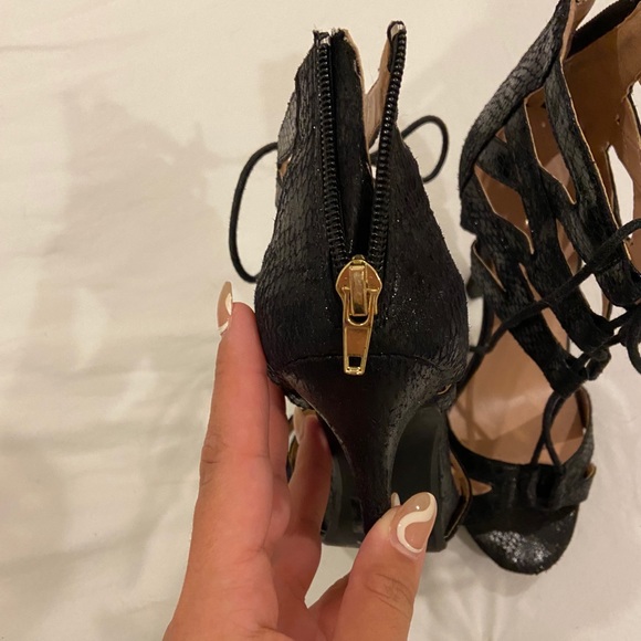 Lace up heels - Picture 4 of 5